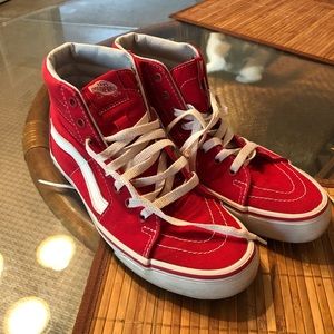 Vans women’s skateboard shoes